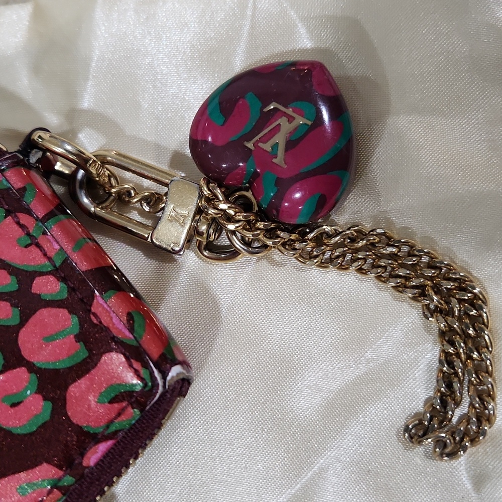 Louis Vuitton Steven Sprouse Heart Charm/Wallet With COA - Picture 3 of 7